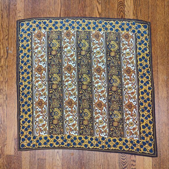 Vintage Chanel Silk Scarf‎ Floral Medallion Rings Black Gold Interlocking CC 80s - Picture 1 of 8